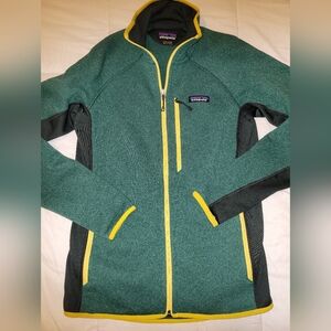 Patagonia Zip-Up Size Small